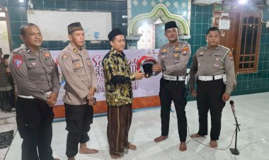 Sambut-Hari-Santri-Polres-Tanjungperak-Ajak-Santri-Wani-Berbudaya-Tertib
