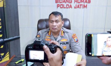 Polisi-Terjunkan-Tim-Dokter-RS-Bhayangkara-Untuk-Rawat-Korban-Kericuhan-Suporter-Gresik