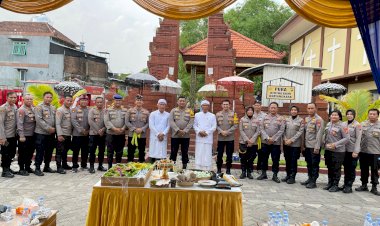 Persembahyangan-Bulan-Purnama-dan-Satu-Tahun-Pura-Kertha-Bumi-Bhayangkara