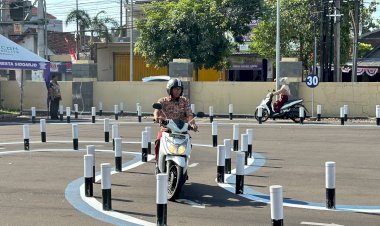 Pelajar-SMA-dapatkan-Edukasi-Pembuatan-SIM