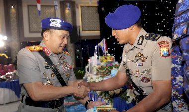 Pesan-Wakapolda-Jatim-Saat-Gelar-Tasyakuran-HUT-Polairud-ke-74-Tahun-2024