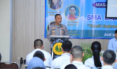 Kadivhumas-ke-Siswa-Labschool:-Harus-Kerja-Keras,-Cerdas,-Tuntas,-dan-Ikhlas