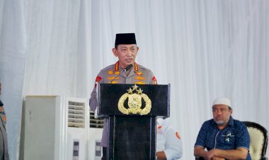 Hadiri-Doa-Bersama-dan-Peringatan-Maulid-Nabi,-Kapolri-Ajak-Masyarakat-Jaga-Persatuan-dan-Kesatuan-Untuk-Memajukan-Indonesia