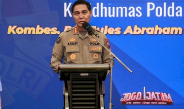 Ngopi-Bareng-Awak-Media,-Polda-Jatim-Perkuat-Kemitraan-dan-Komunikasi