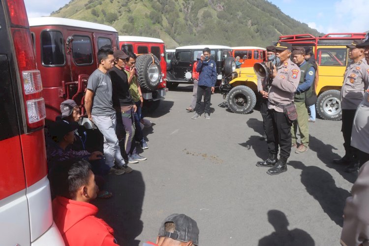 *Polres Probolinggo Himbau Wisatawan Beretika dan Bijak Unggah Konten di Gunung Bromo*