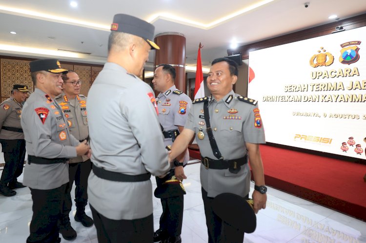 Irjen Pol Drs Imam Sugianto,M.Si Pimpin Sertijab Dua Pejabat Utama Satuan Kerja Polda Jawa Timur