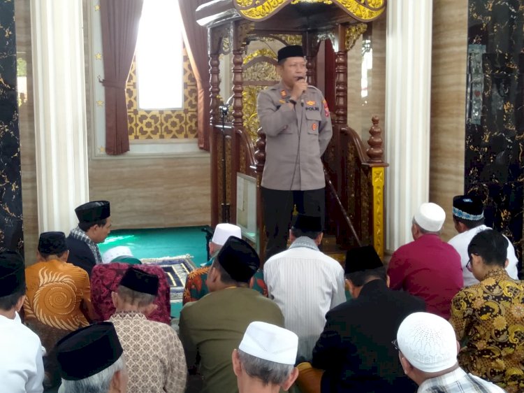 Pesan Kamtibmas Kapolsek Tulangan di Masjid Nurul Huda