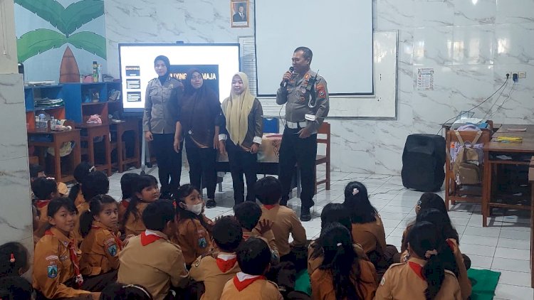 Polsek Krian Edukasi Pelajar Cegah Bullying dan Kenakalan Remaja Sejak Dini