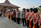Pengamanan-Humanis-Polwan-Polresta-Sidoarjo-di-Car-Free-Day-Alun-alun