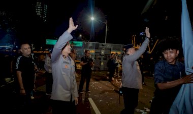Aksi-di-Jakarta-Berjalan-Damai,-Polda-Metro-Jaya-Apresiasi-Masyarakat