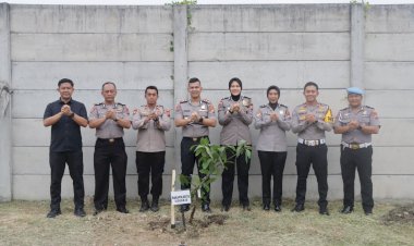 Sidoarjo-Asri-Sejuk--Green-Policing-Polresta-Sidoarjo,-Wujudkan-Lingkungan-Kerja-yang-Asri