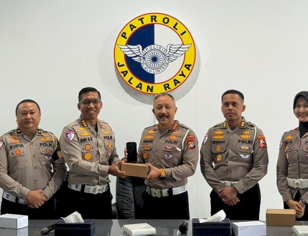 Korlantas Polri Distribusikan 15 Unit ETLE Handheld ke Polda Babel Perkuat Pengawasan dan Penindakan Pelanggaran Lalin