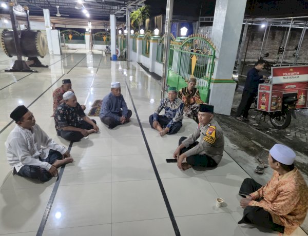 Bhabinkamtibmas Polsek Taman Sampaikan Pesan Kamtibmas Selama Ramadan