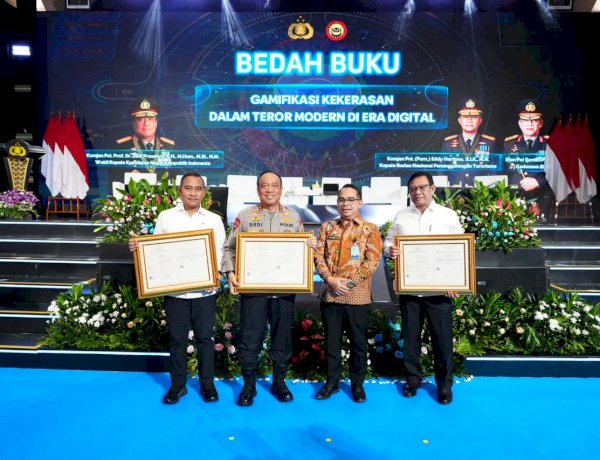 Wakapolri Bedah Buku “Gamifikasi Kekerasan dalam Teror Modern di Era Digital”, Tawarkan Cara Pandang Baru Membaca Ancaman di Era Digital