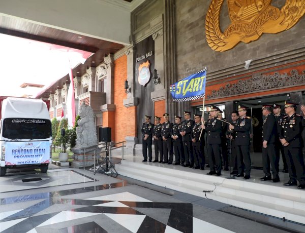 Polda Bali Kirim 5 Truk Bantuan untuk Korban Bencana Alam di NTT